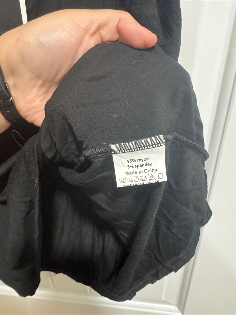 Black Cold-Shoulder top with Flutter Sleeves - Unbranded - Picture 3 of 3